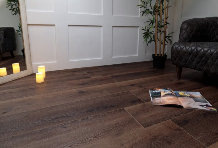 Виниловый ламинат клеевой AQUAFLOOR Realwood XL GLUE AF8010XL GLUE (1524x228x2.5 мм)