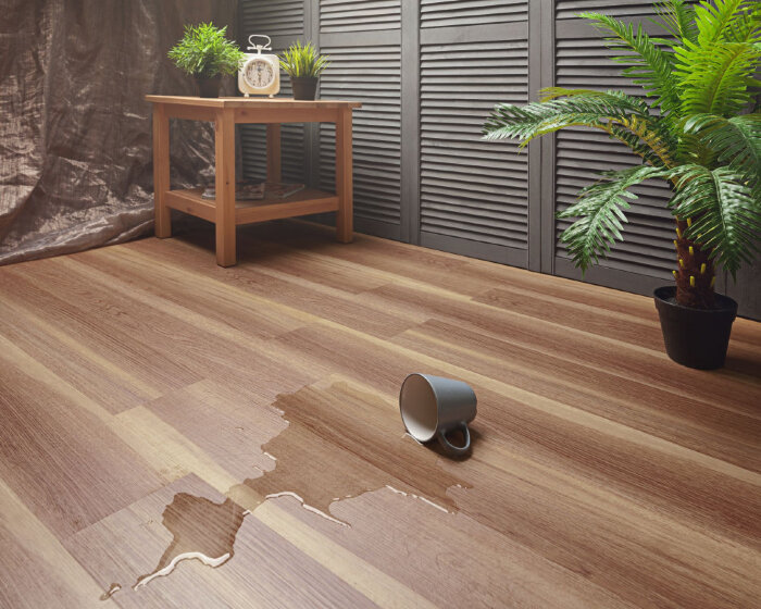 Виниловый ламинат клеевой AQUAFLOOR Classic AF5504 GLUE (1219.2x177.8x2 мм)